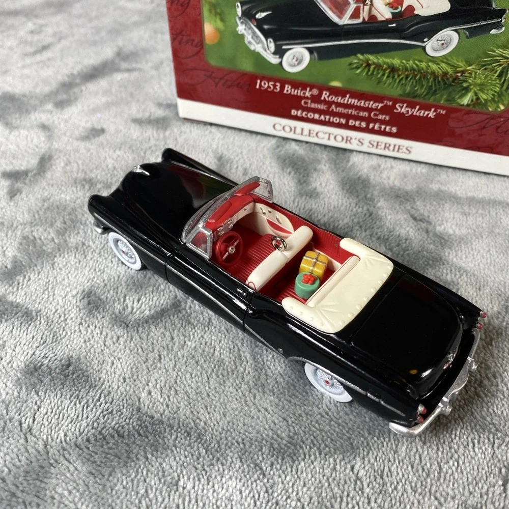 BUICK 1953 ROADMASTER SKYLARK CONVERTIBLE Hallmark Keepsake Christmas Ornament